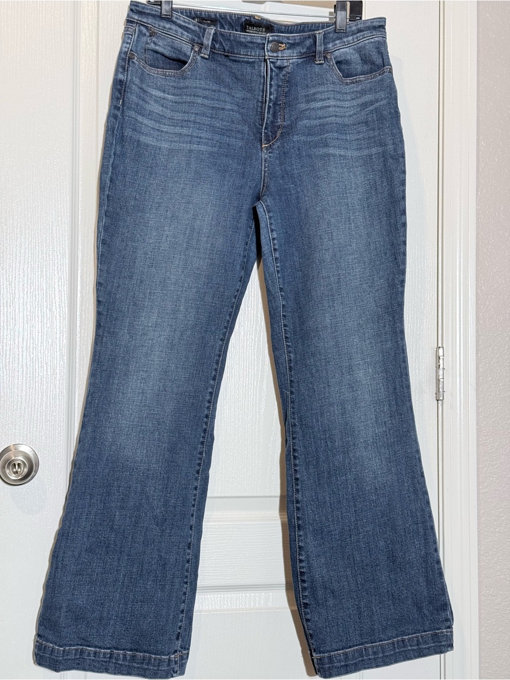 Talbots Wide Leg Jeans in Medium Blue Wash